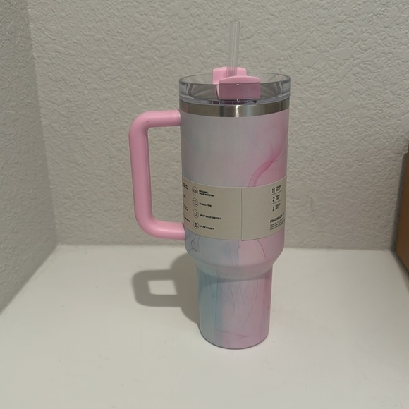 Stanley Watercolor Tulle Pink Tumbler Water Cup 40 oz. Quencher H2.0 FlowState - Picture 7 of 7